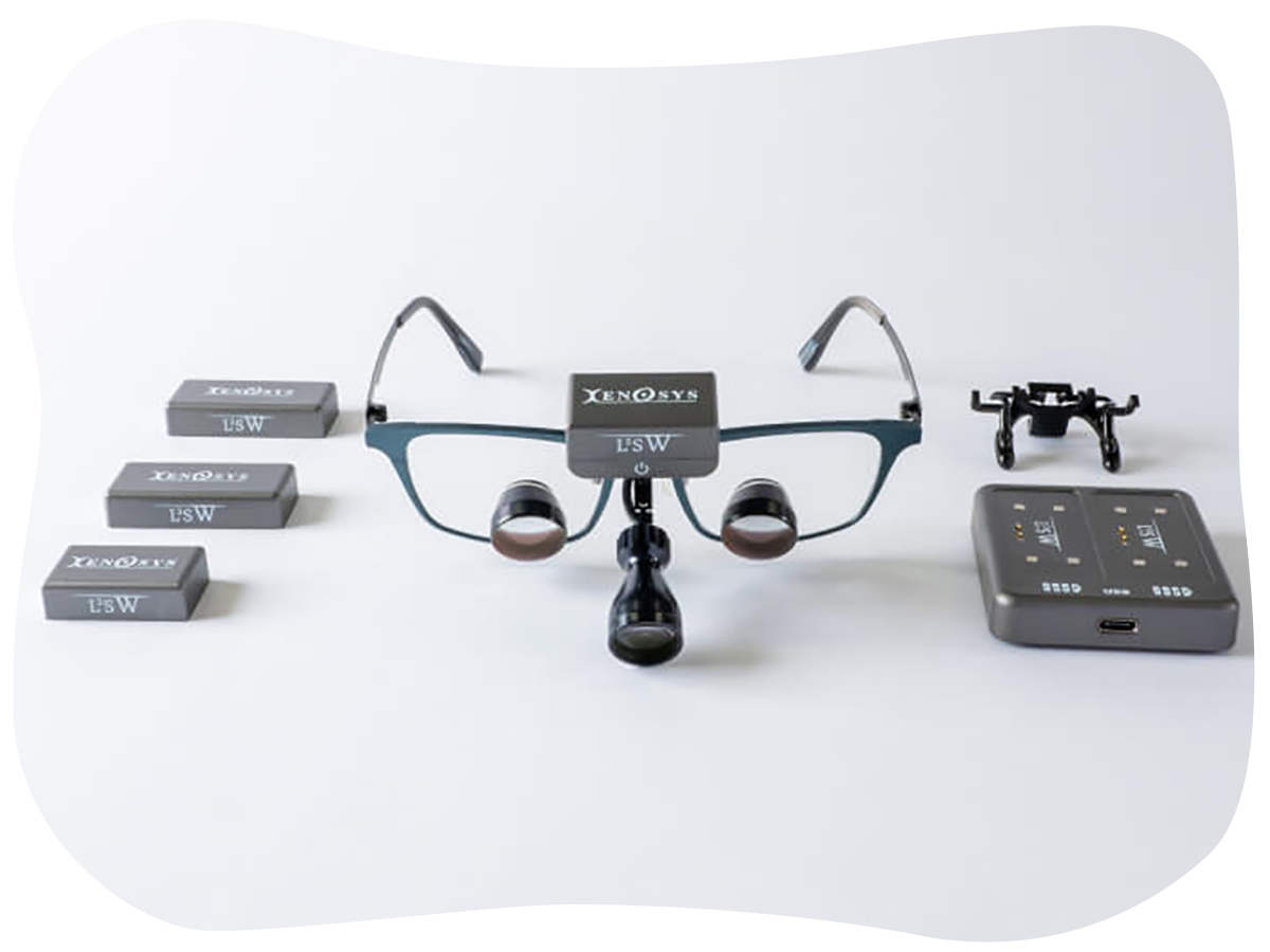 サージカルテレスコープLEDライトシステム（拡大鏡）